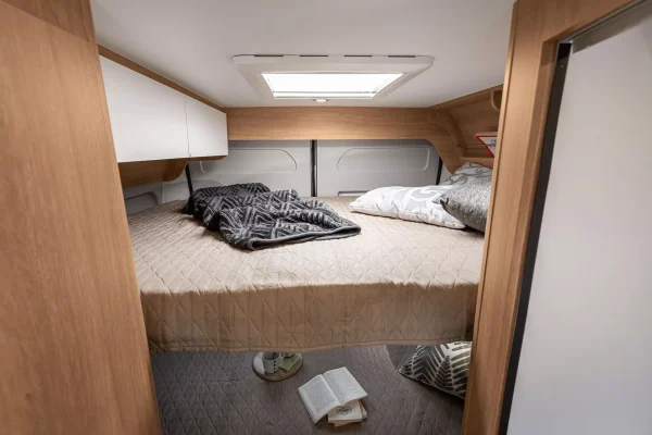 Cama